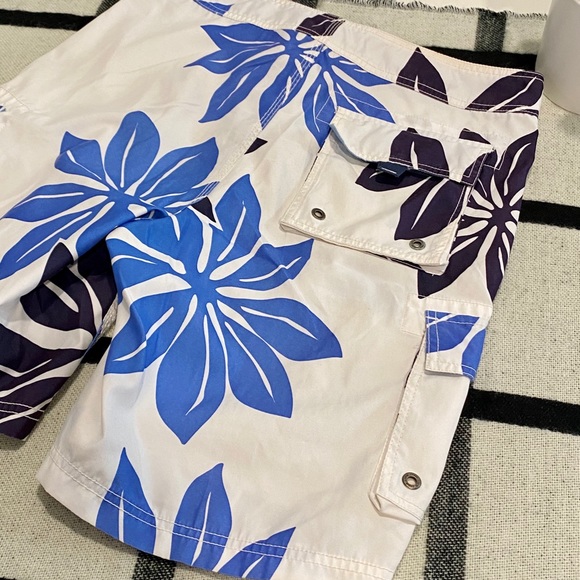 J. Crew Original Swimwear Board Shorts Hawaiian - Picture 5 of 8
